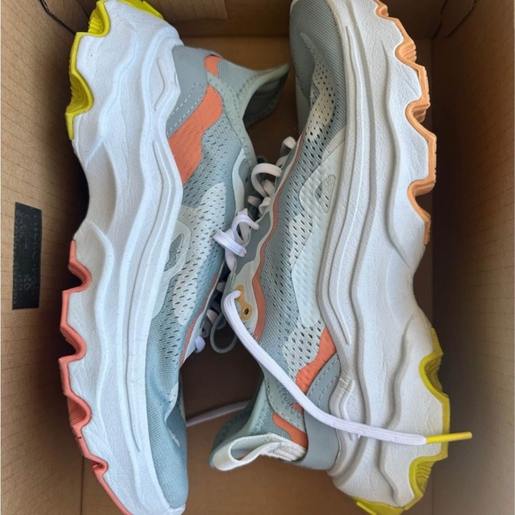 Sorel Kinetic Breakthru
Day Lace Sneakers
Women's Size 8.5 - Picture 2 of 5